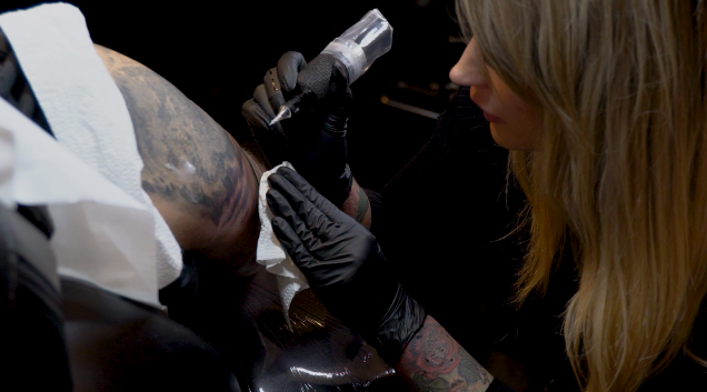 Tattoos laten zetten